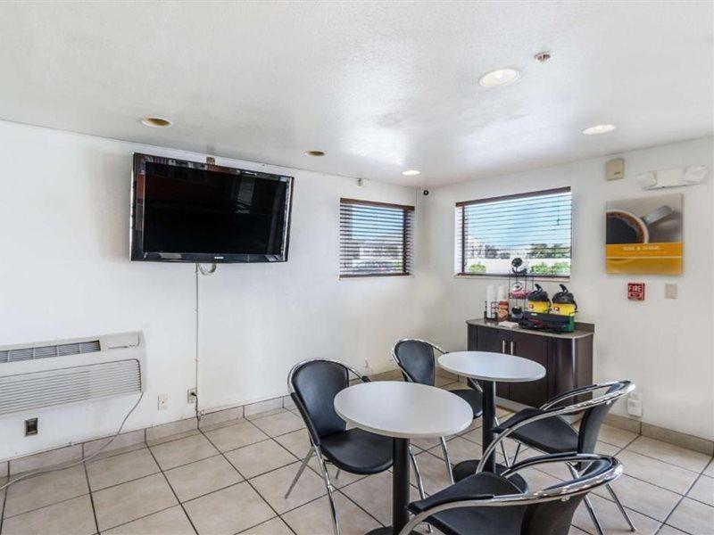 Motel 6-San Marcos, Tx - North Exteriér fotografie