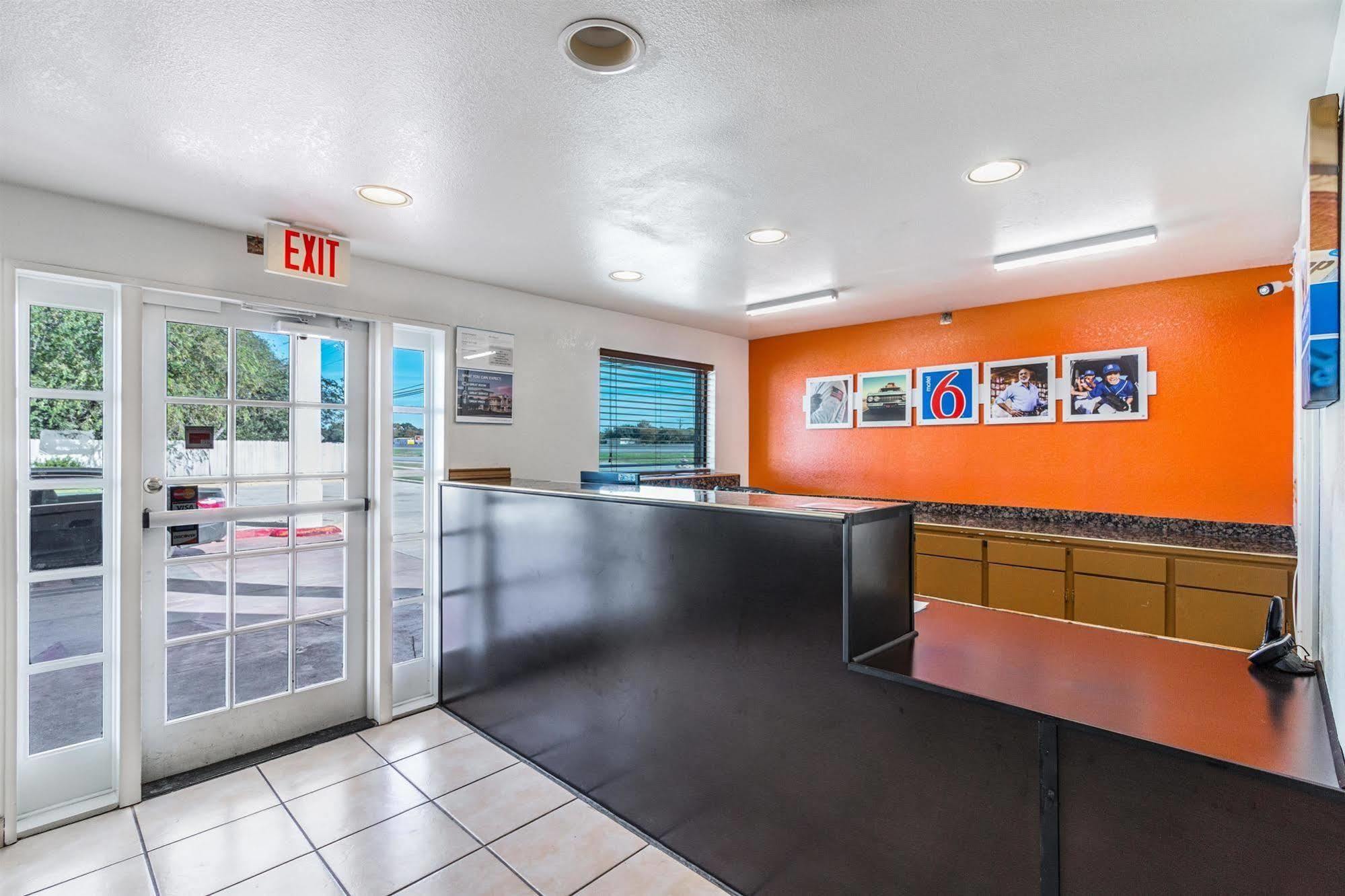 Motel 6-San Marcos, Tx - North Exteriér fotografie
